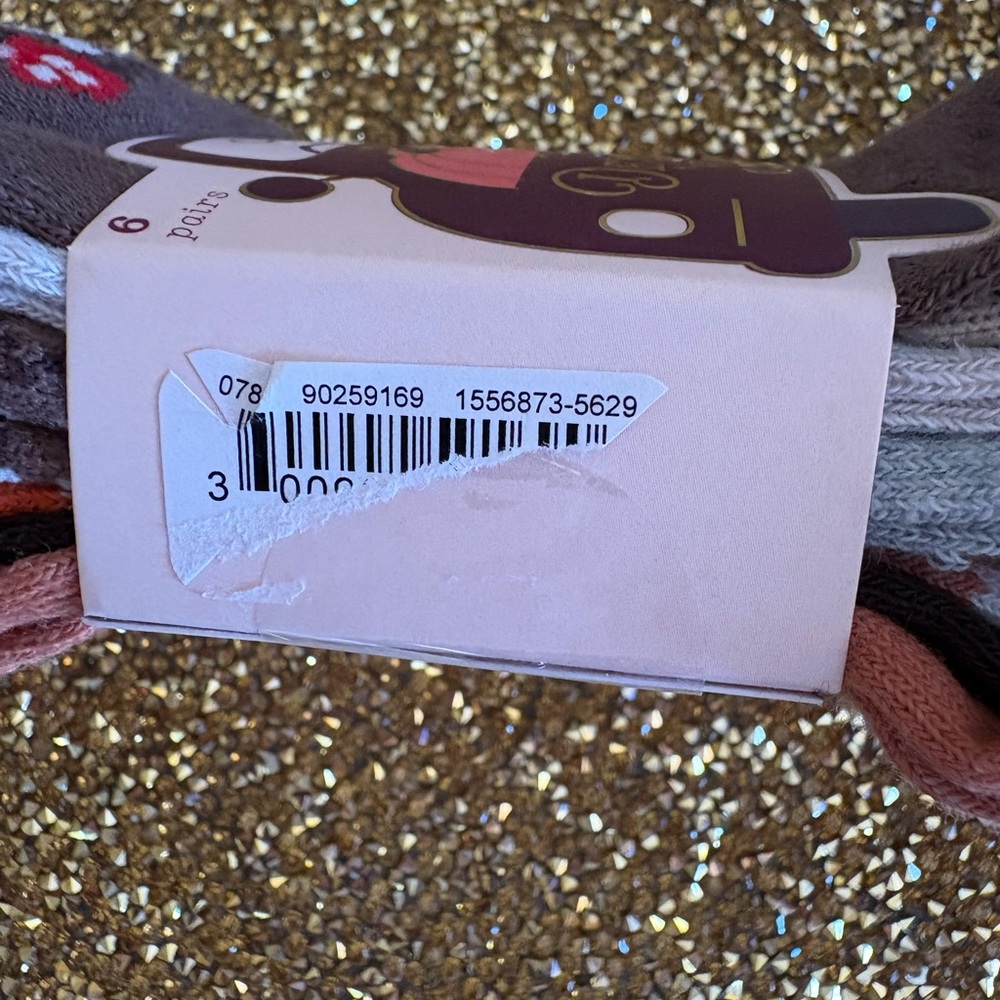 Capelli of New York NWT Multi pack of 6 Crew Socks . OS - Picture 4 of 5